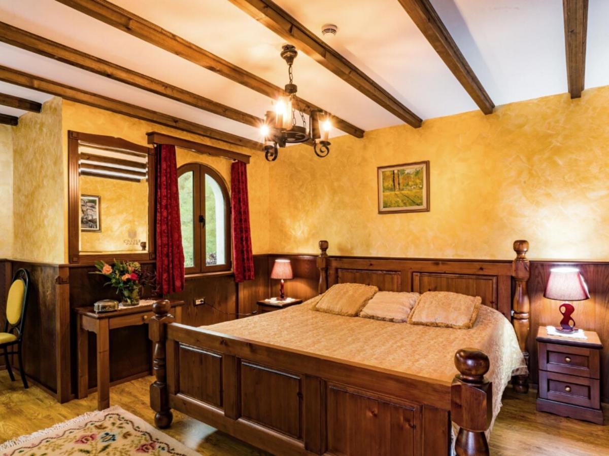 Hotel Castle Park Berat Exterior foto