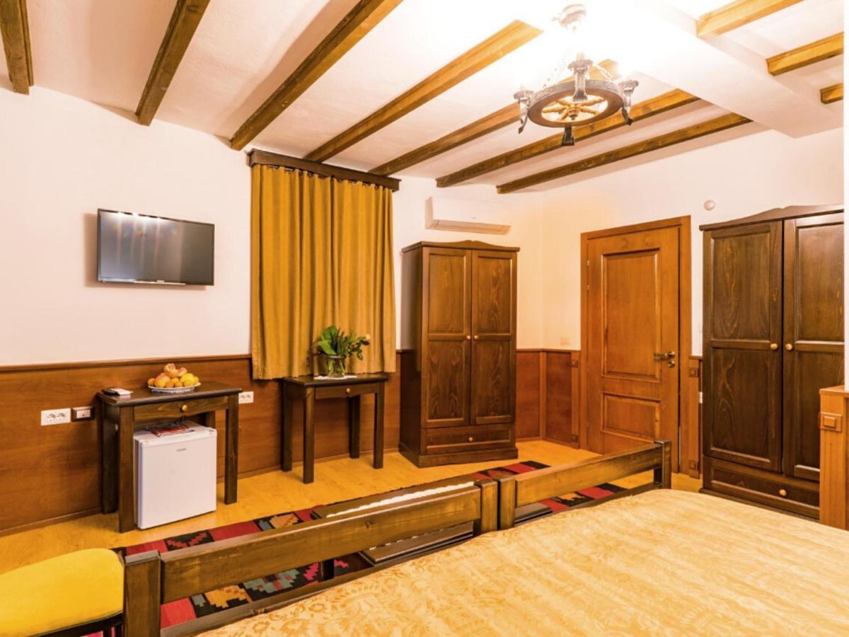 Hotel Castle Park Berat Exterior foto