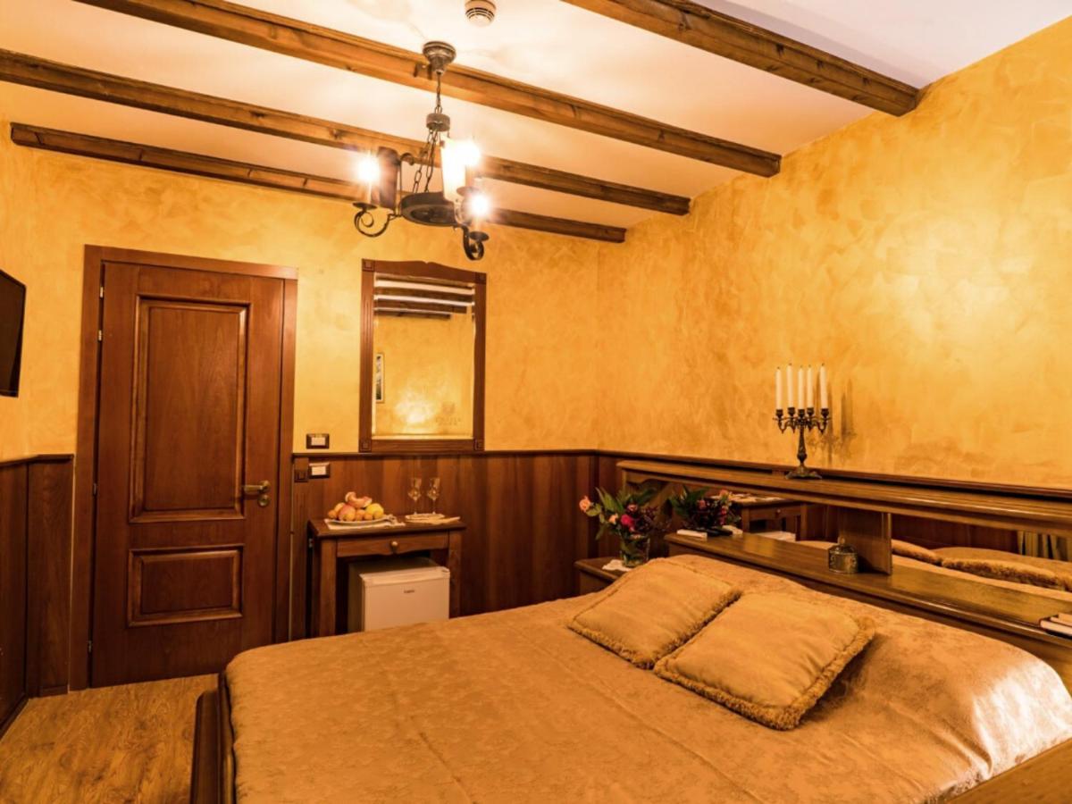 Hotel Castle Park Berat Exterior foto
