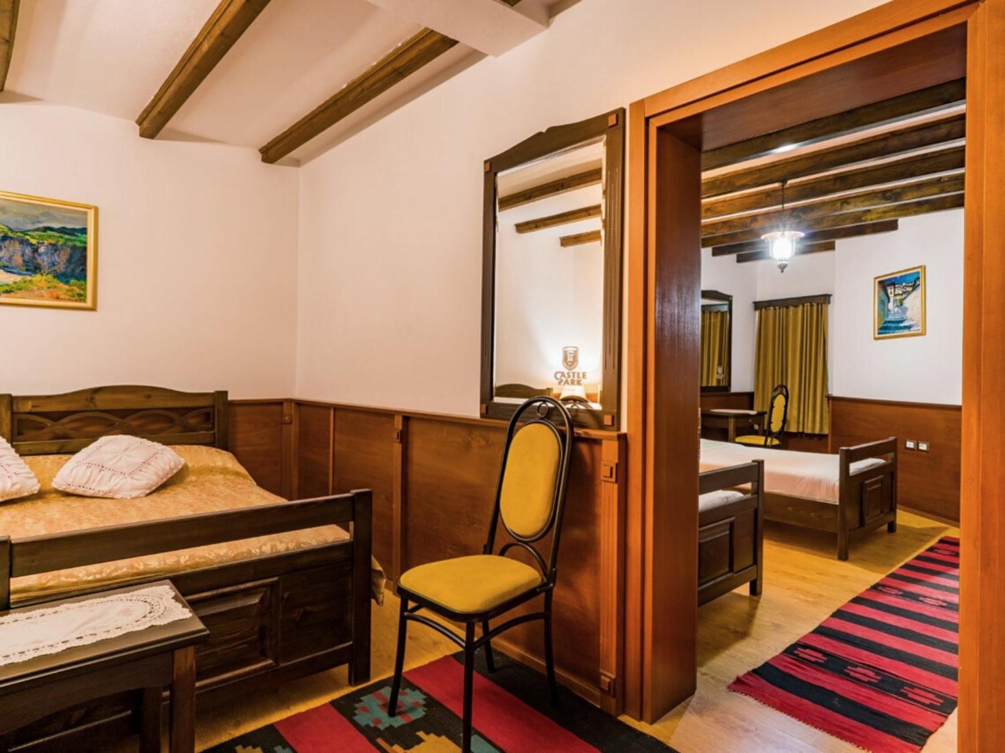 Hotel Castle Park Berat Habitación foto